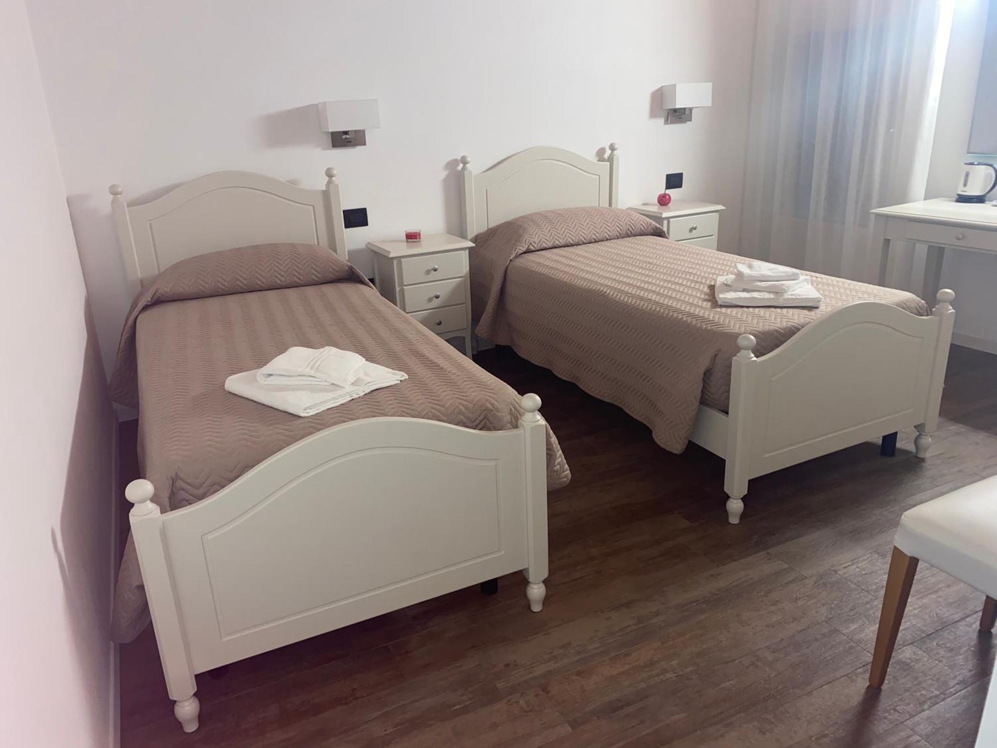 Petite Pomme Hotel Romano D'Ezzelino Ngoại thất bức ảnh